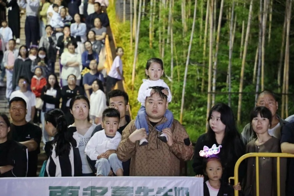 新闻热线, 的活力与魅