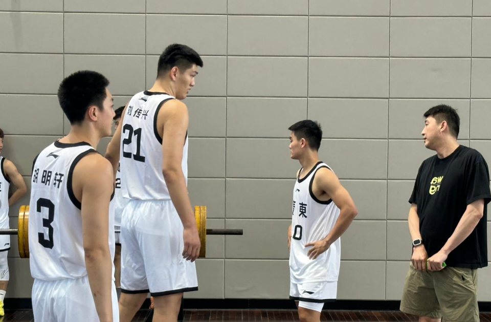 GGan, 广东队凭借, 含前NBA