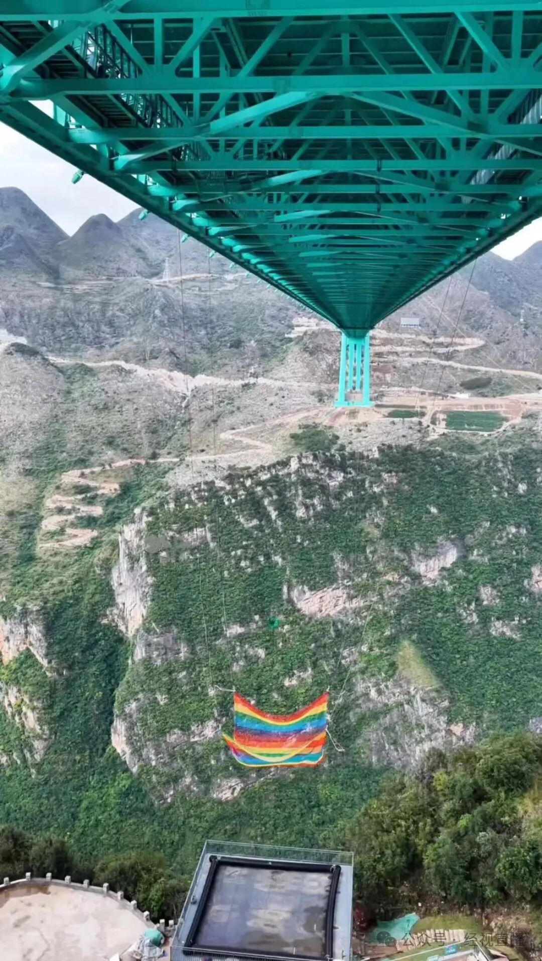 无绳蹦极更 无绳蹦极更